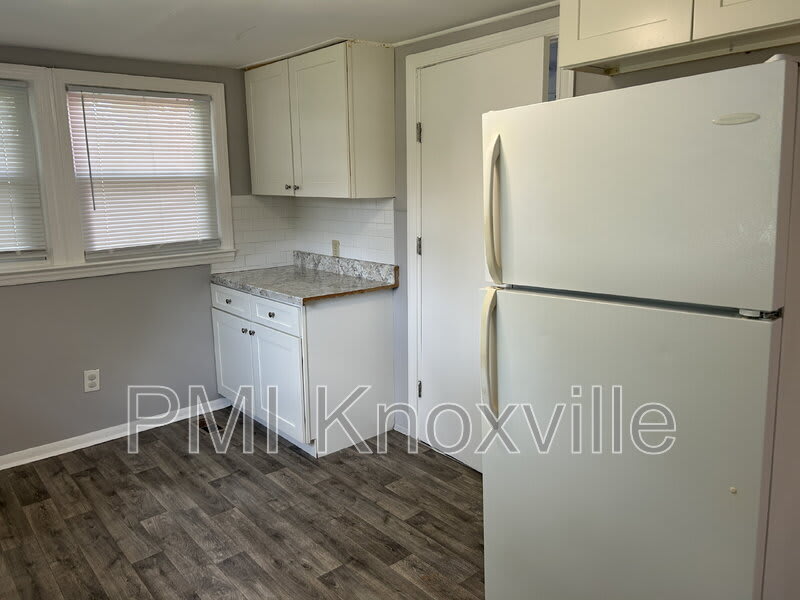 3089 Washington Pike – photo 4