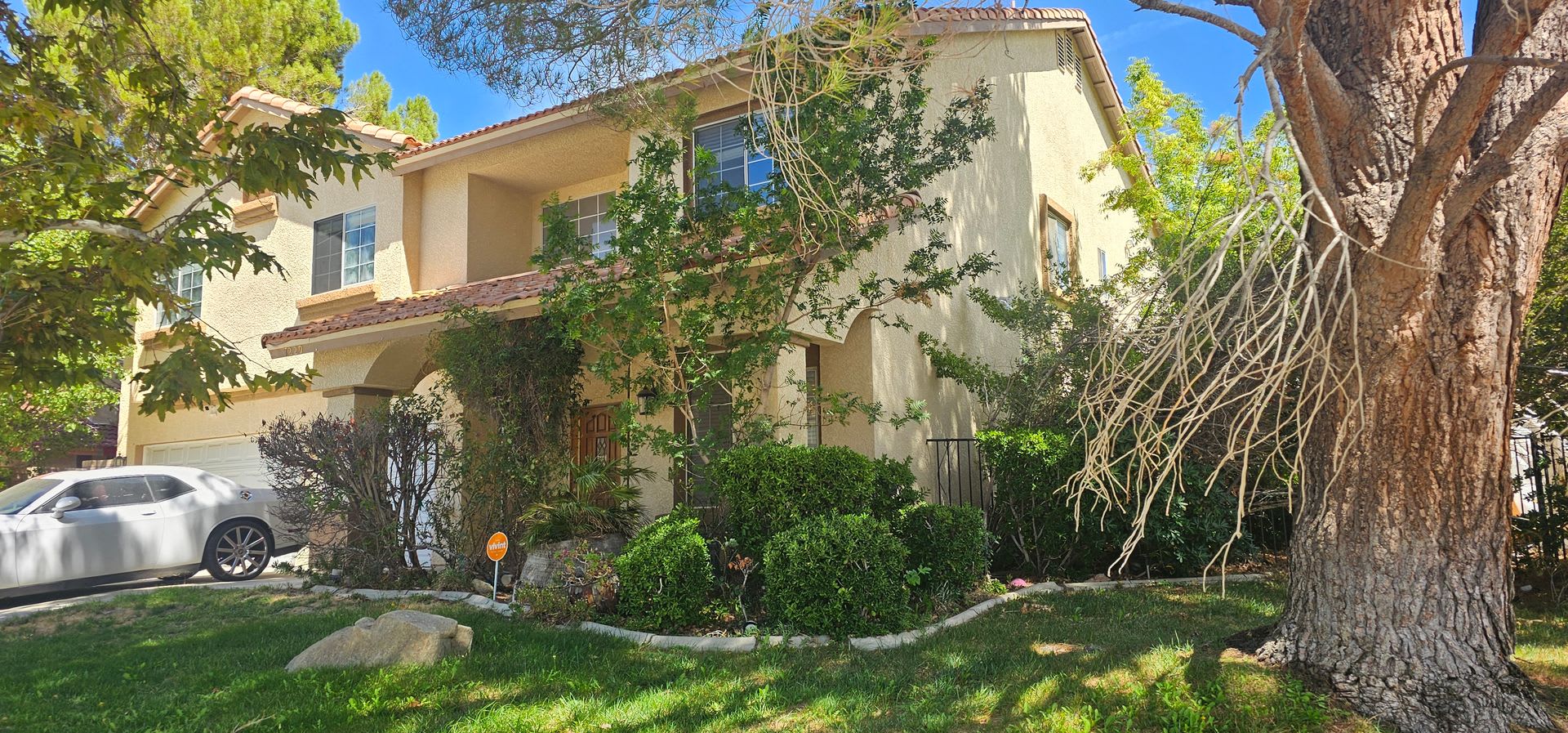Spacious 5-bedroom, 4-bath home in Palmdale! – photo 2