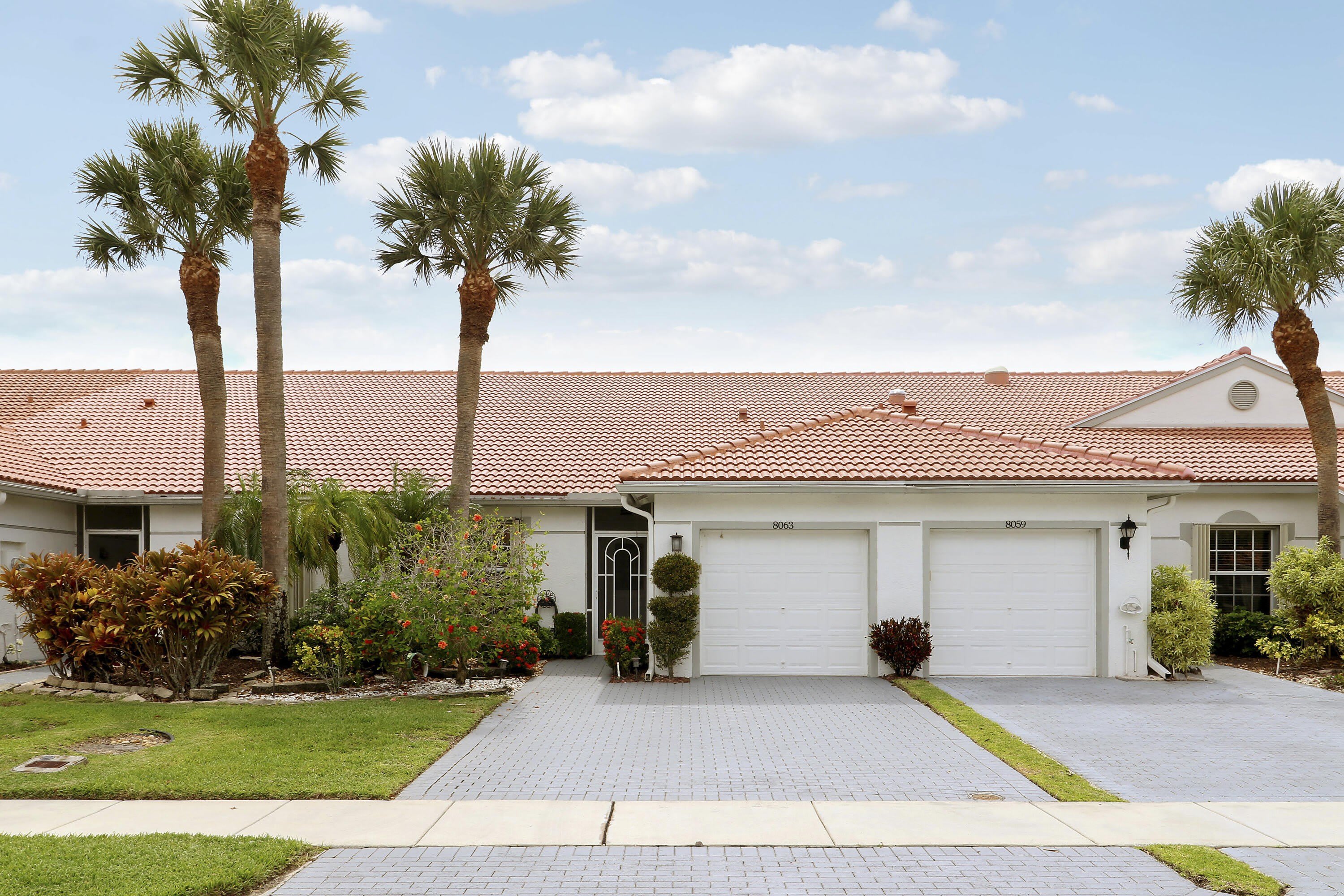 8063 Dolomtian Way – photo 2