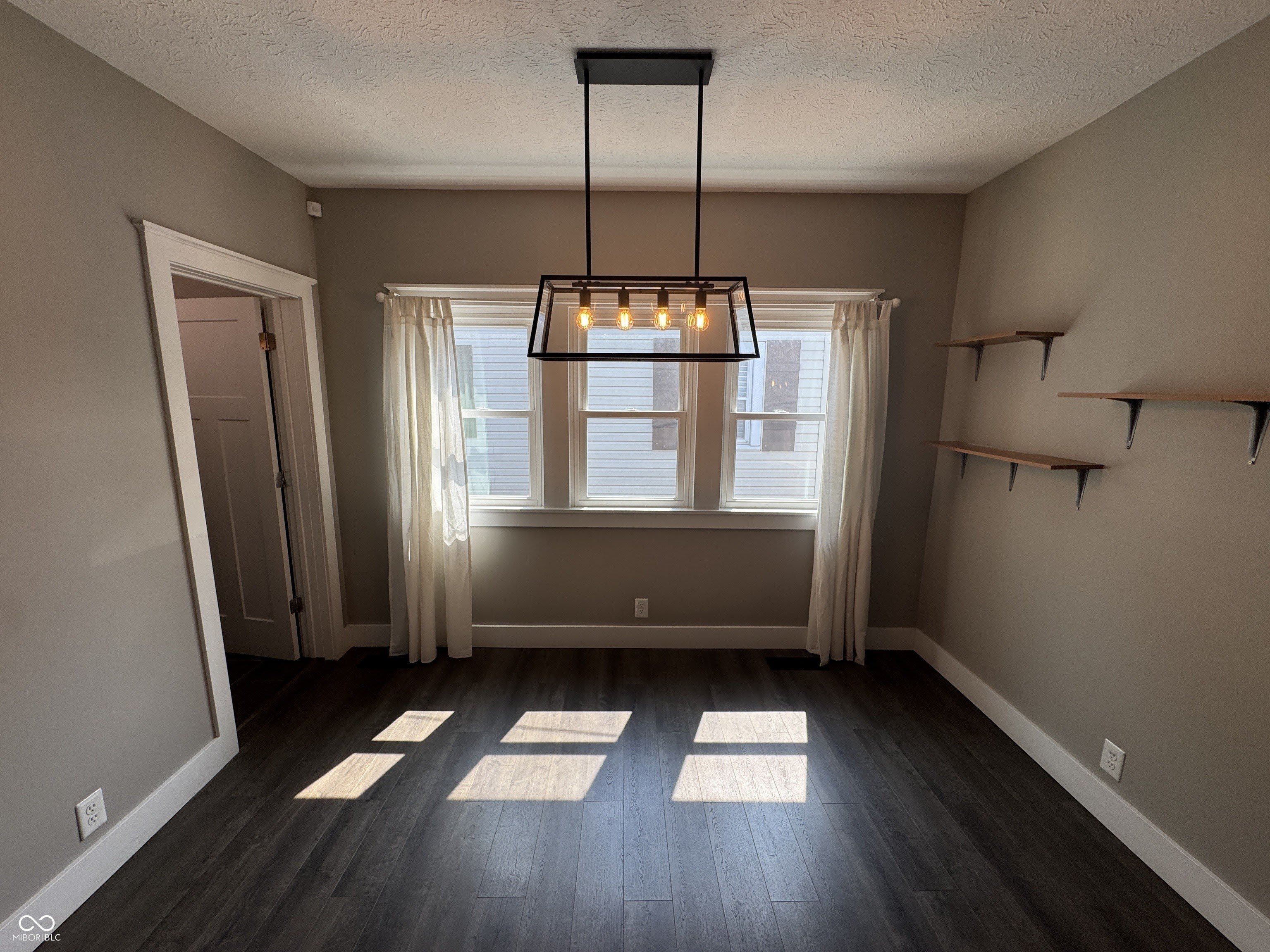 75 W Pearl Street – photo 4