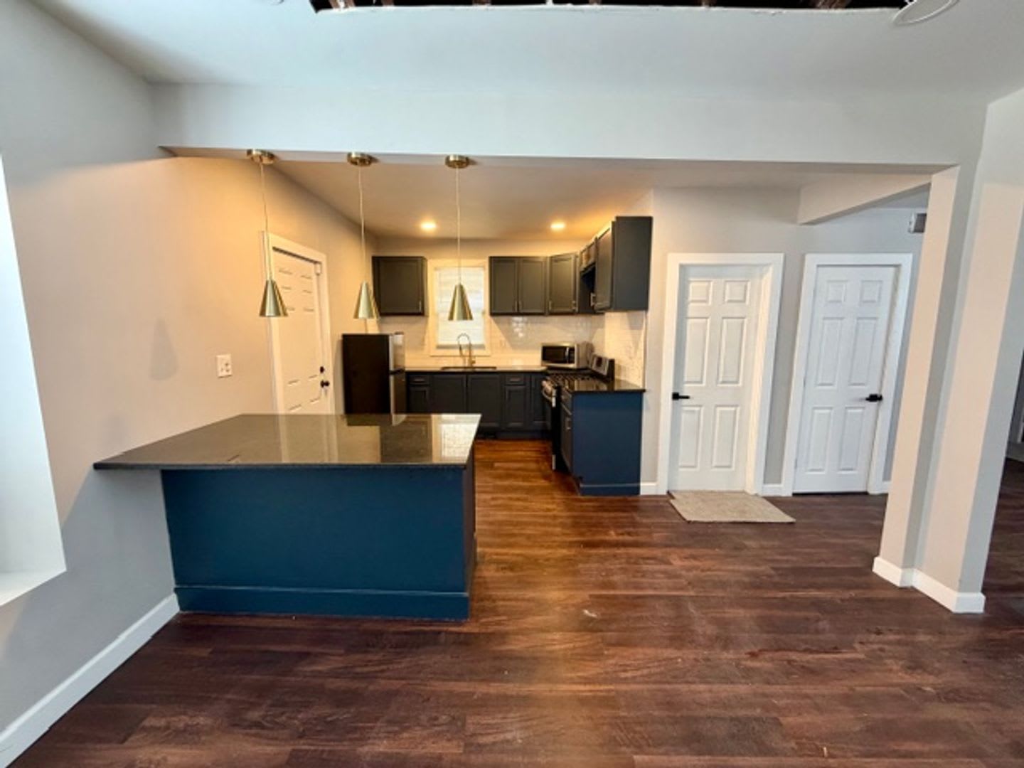5 Bedroom 1 1/2 bath house for lease. Totally updated KPM Detroit – photo 4