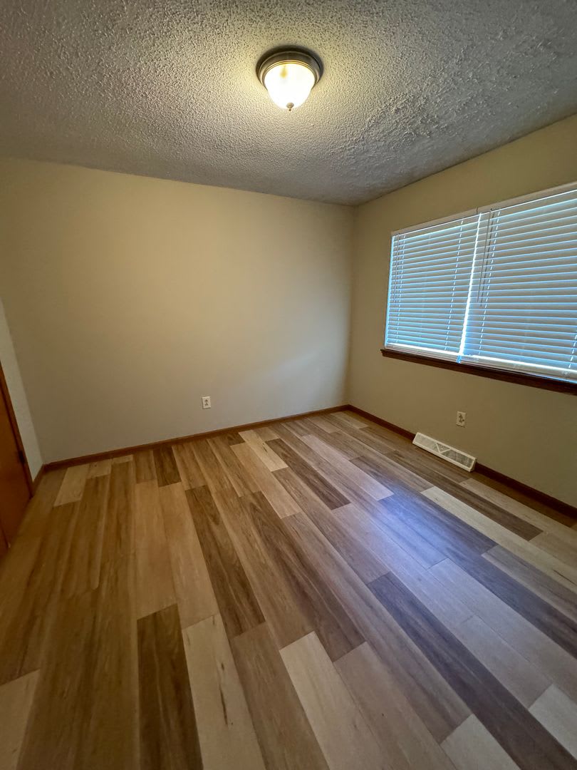Spacious 3 Bedroom Split Level Duplex – photo 3