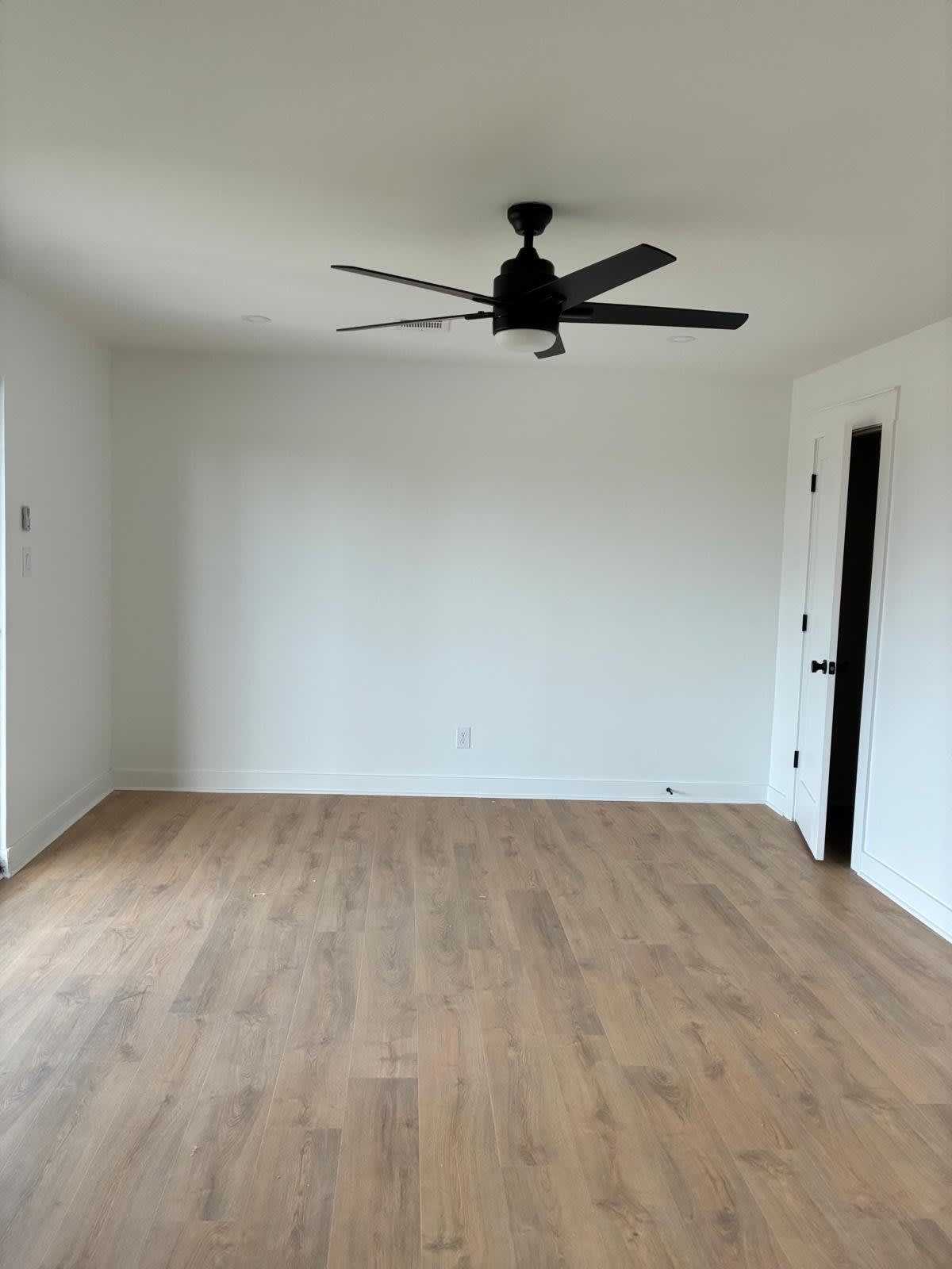 2189 Nixon Dr – photo 3