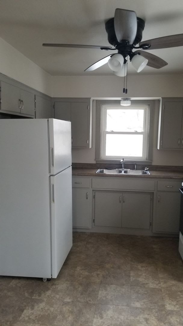 209 W Warren St – photo 5
