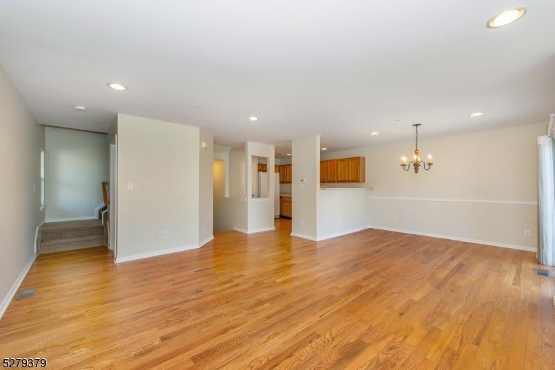 102 Lakeview Ct – photo 3