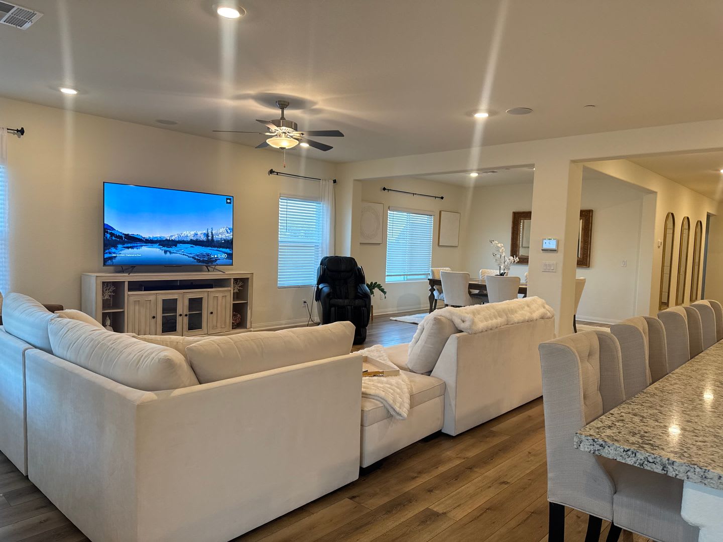 Beautiful Single Story Home Built In 2023 Featuring 4 Bedrooms 3 Bathrooms And Approximately 2 800 Square Feet Of Living Space – photo 5