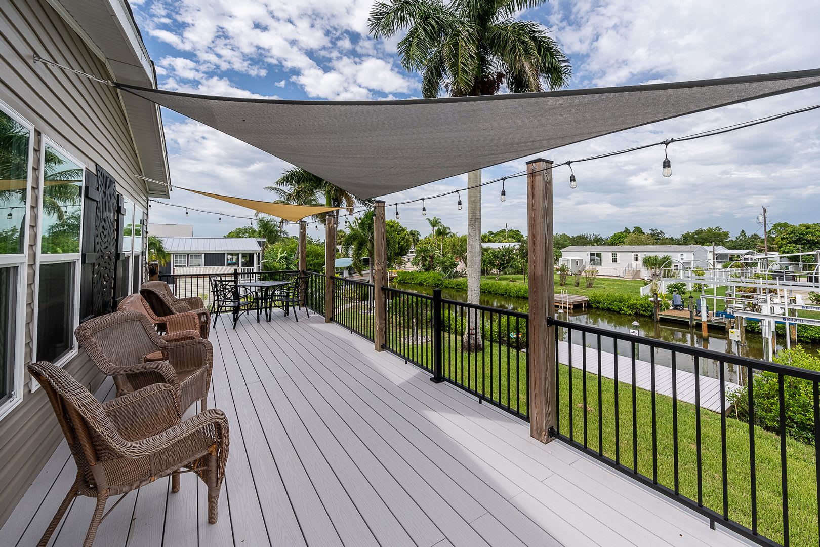 Bayberry Ave 3118 – photo 1