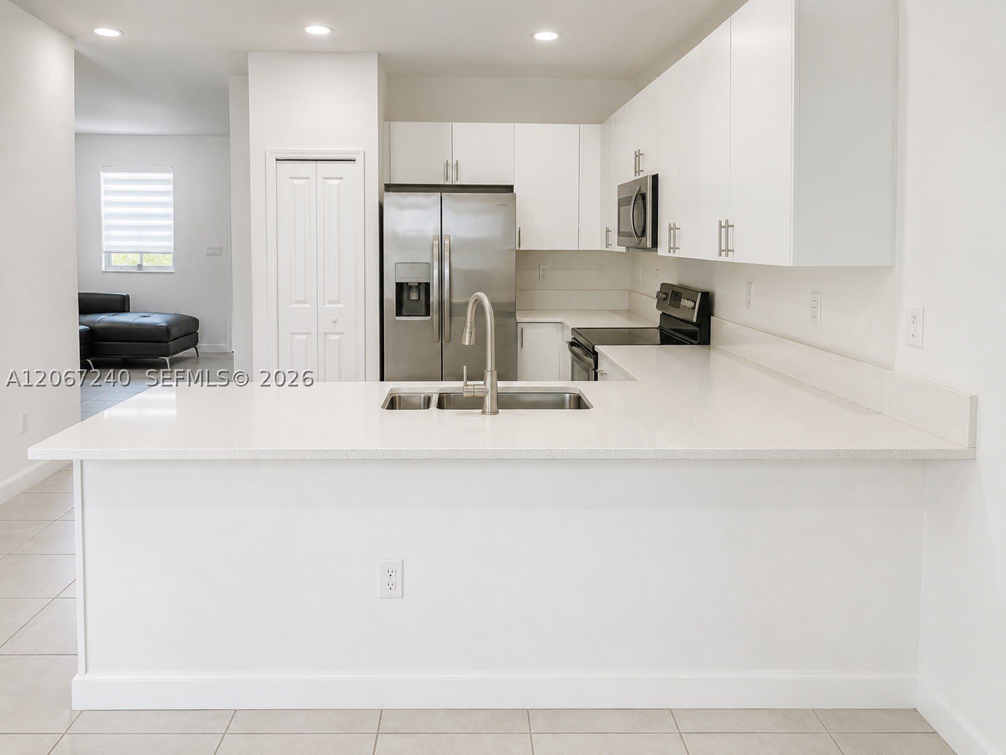 2639 SE 10th St – photo 4
