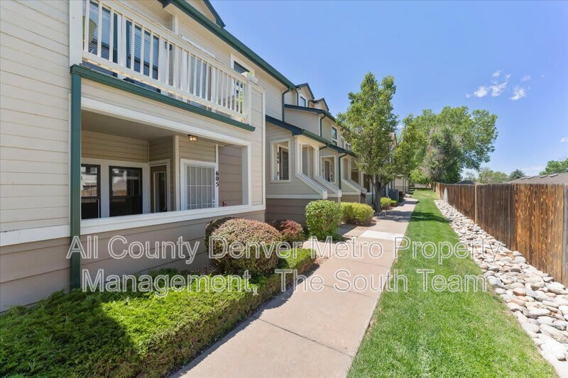 8707 E Florida Ave – photo 3