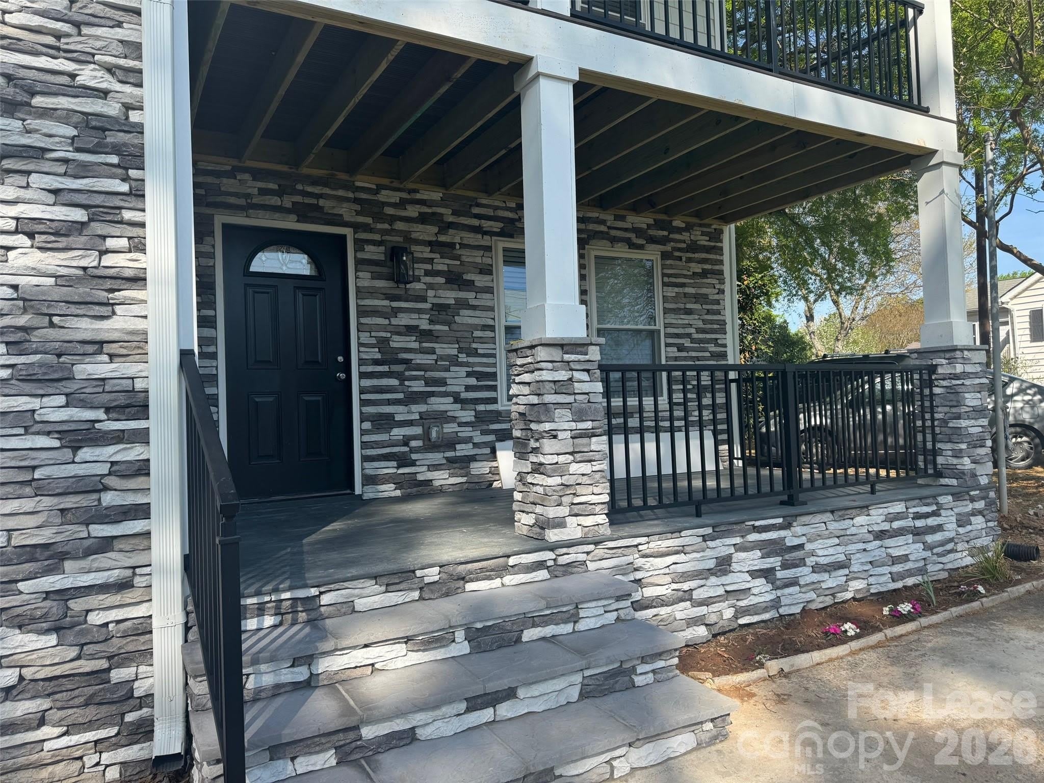 1008 Rockland Circle – photo 3