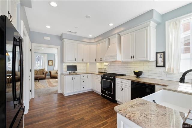 613 Poppy Avenue – photo 2