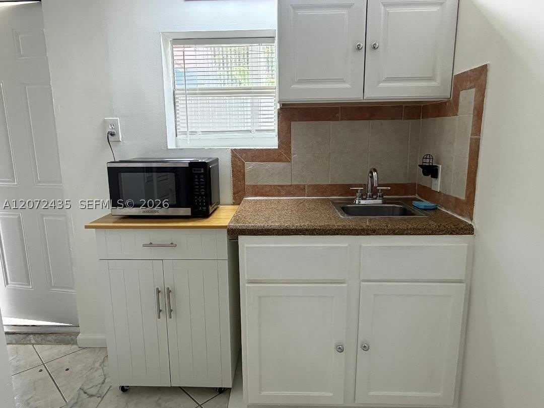 8258 SW 148th Pl – photo 3