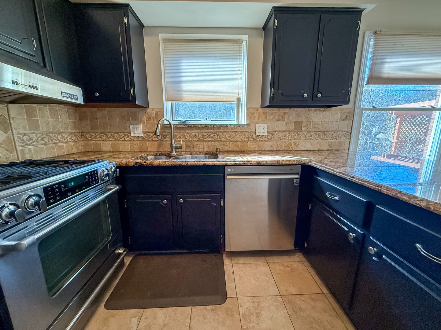 Spacious Home – photo 3