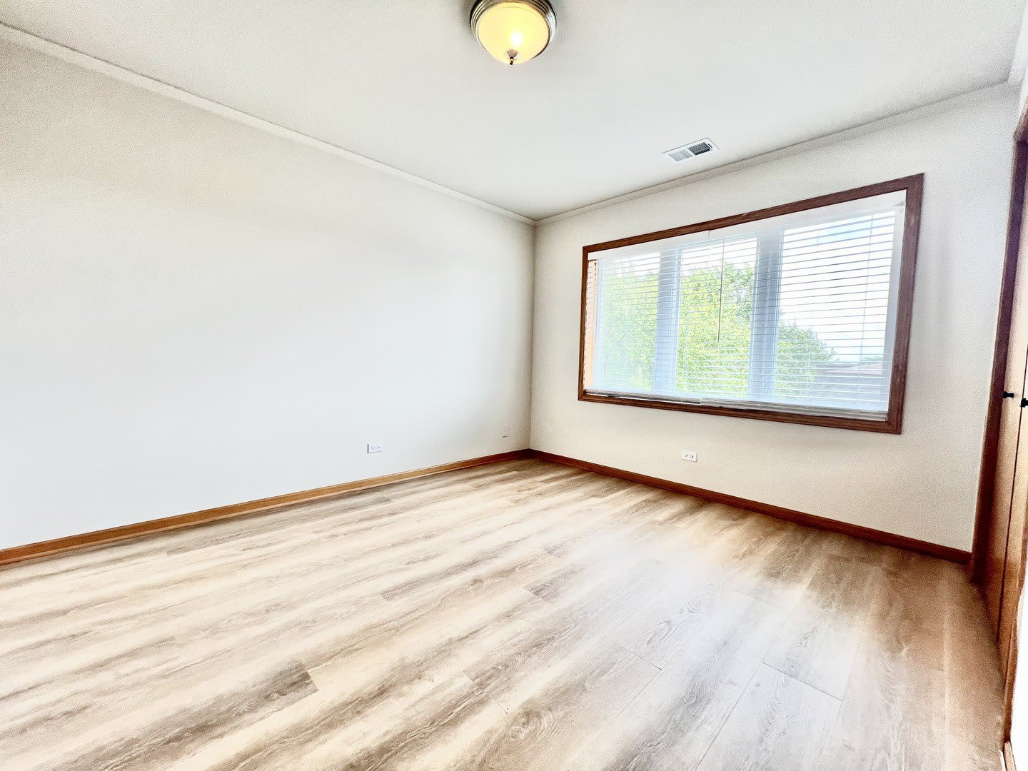 10418 S Keating Avenue – photo 5