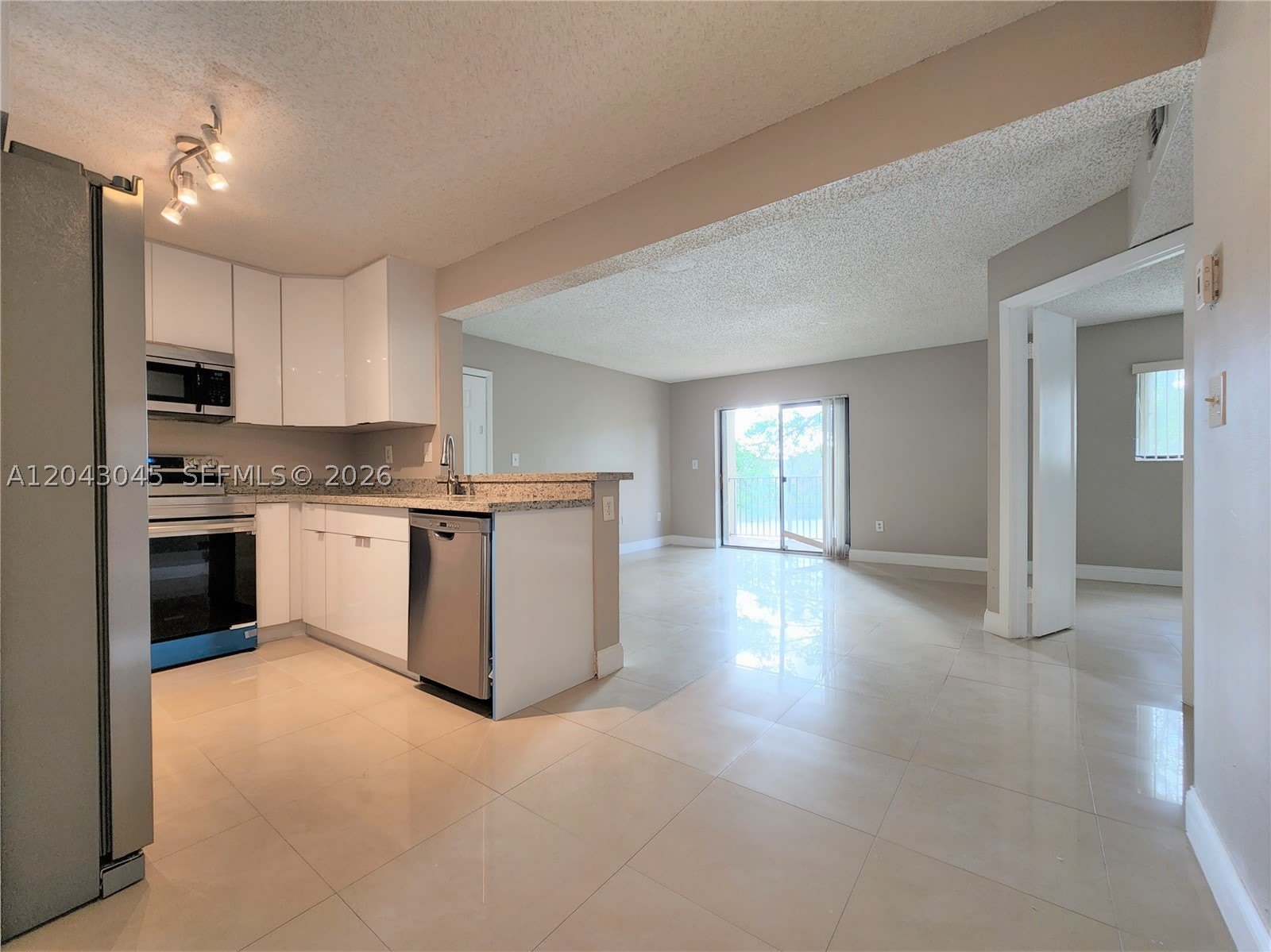 251 Palm Cir W – photo 5