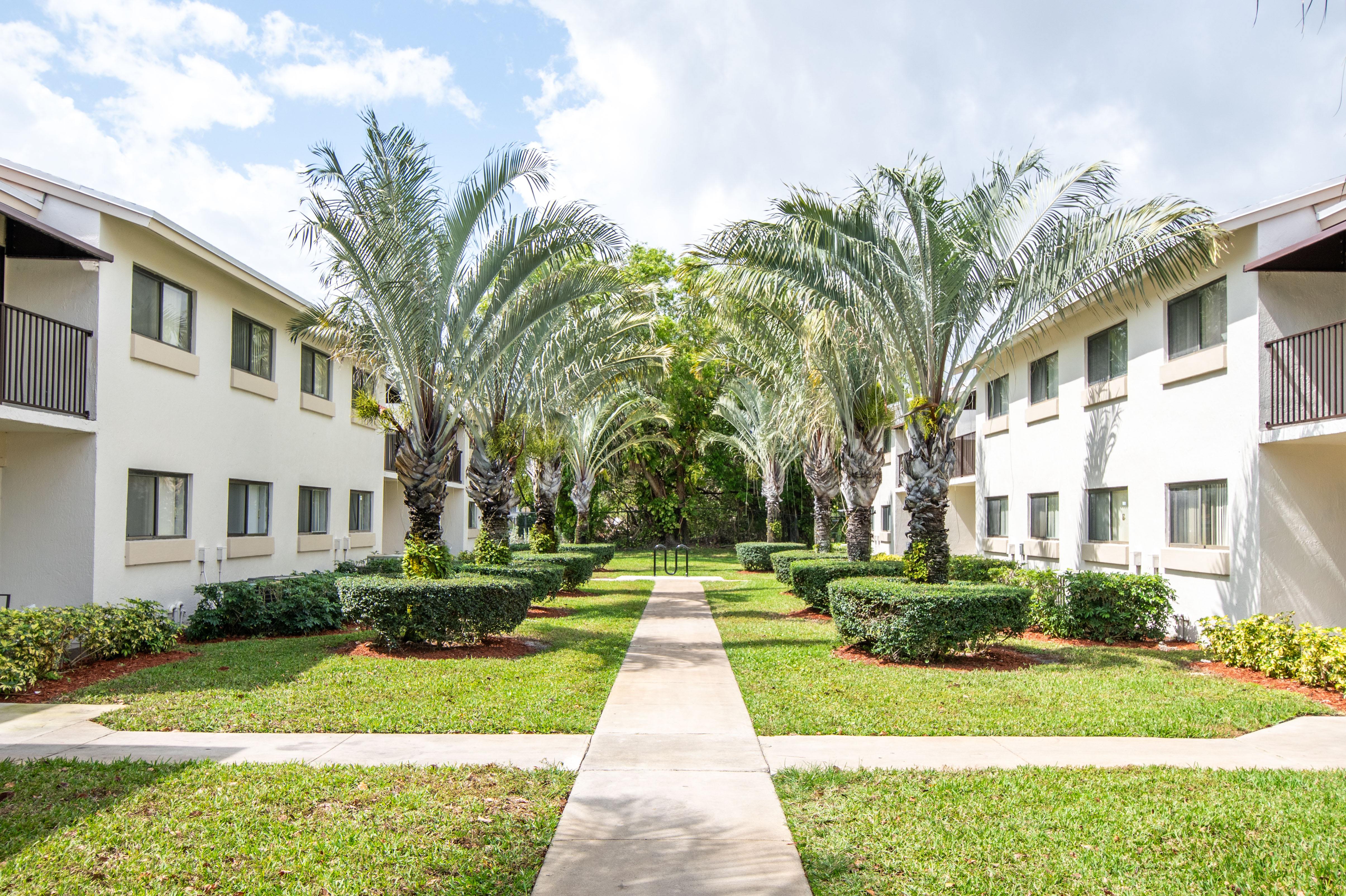 Legacy Vista Palms – photo 2