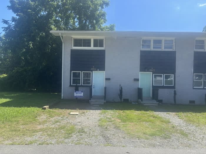 2407 Julia Avenue – photo 1