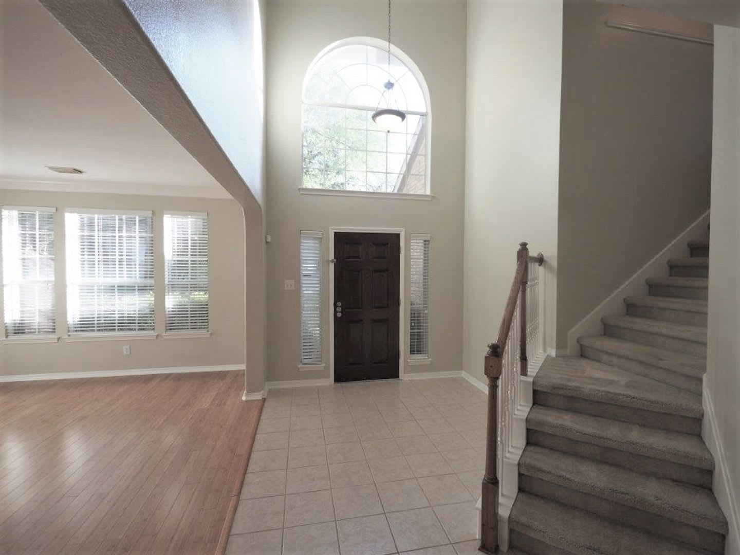 Desirable 4 bedroom home in BEAUTIFUL Steiner Ranch! – photo 3
