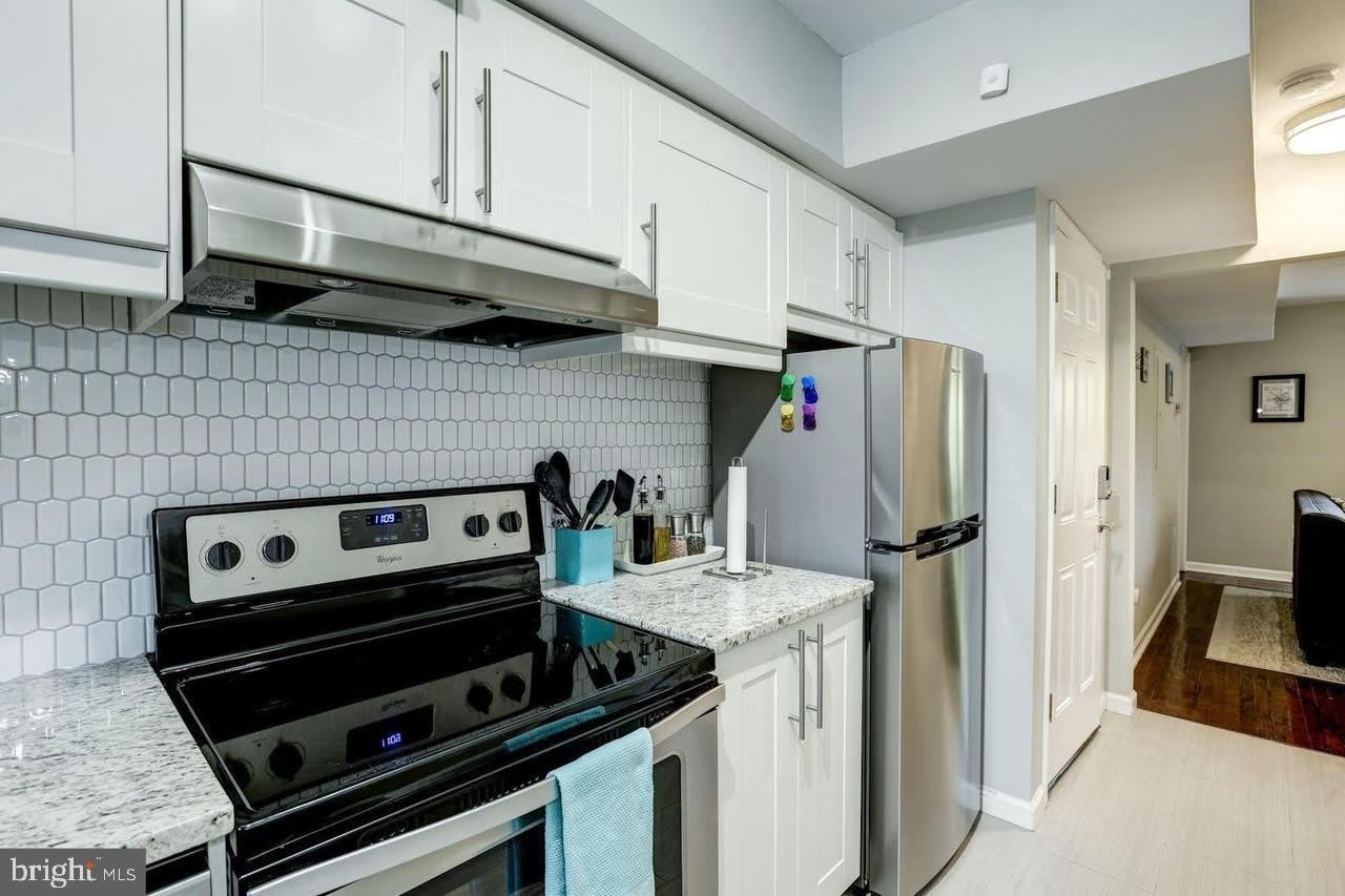 515 OAKWOOD Street SE – photo 2