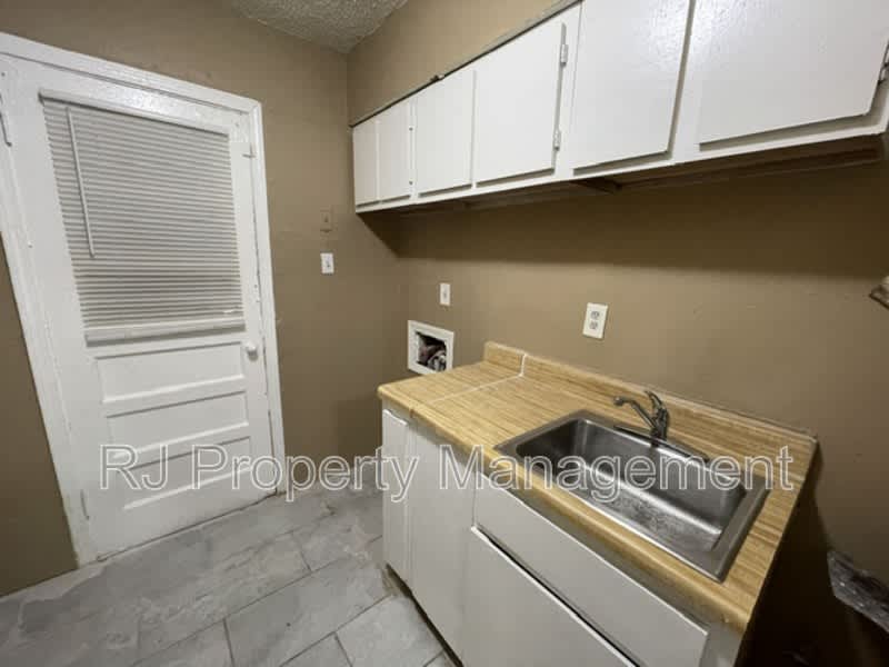 1766 Cincinnati Rd – photo 5