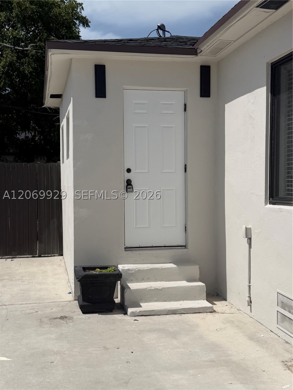 107 W Pembroke Rd – photo 3