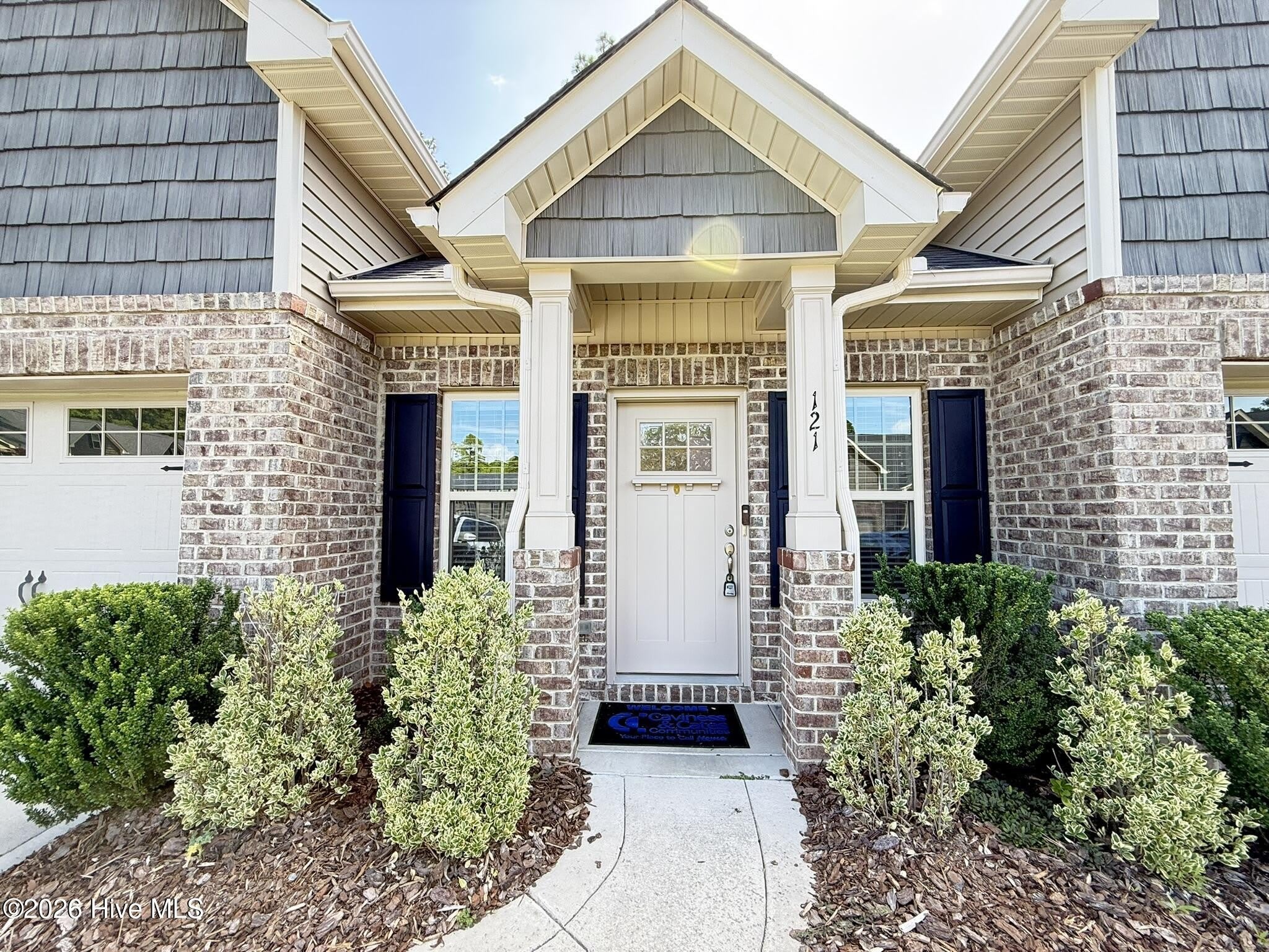 121 Lark Drive – photo 2