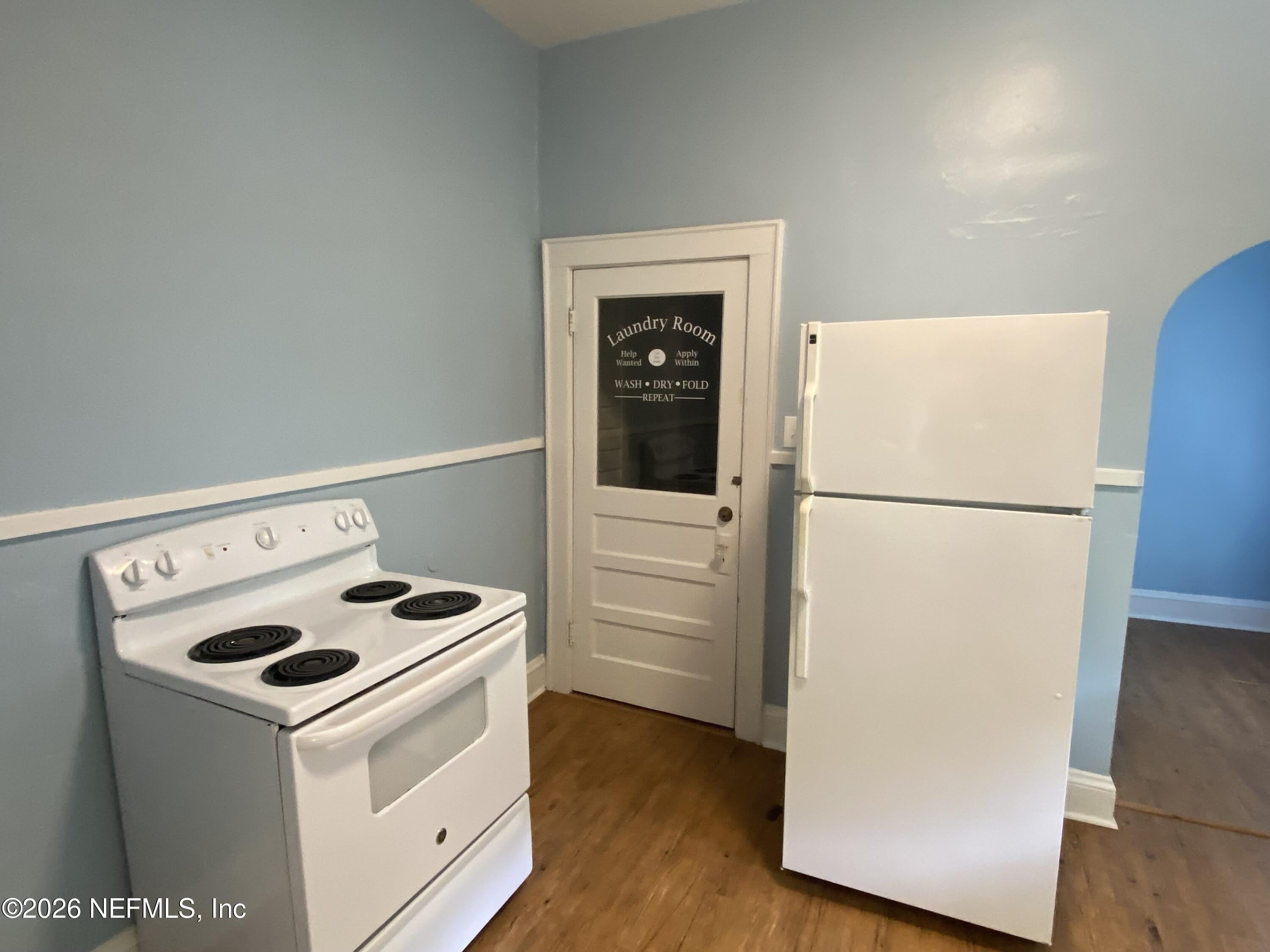 2316 GILMORE Street – photo 4
