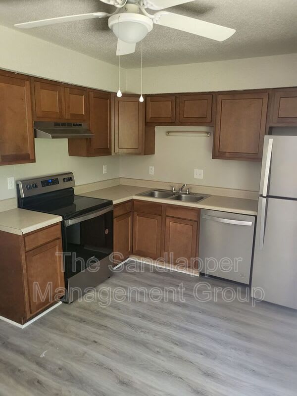 126 Langley Drive – photo 4