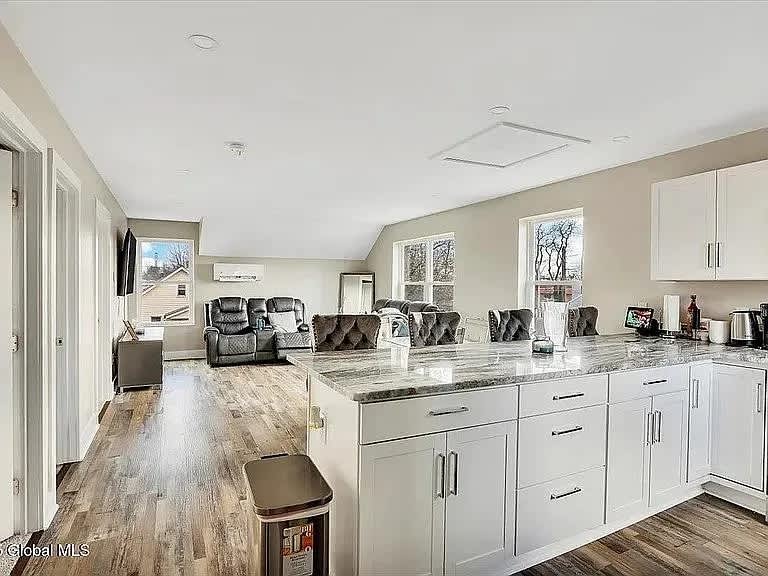 22 Maplewood Avenue 2 – photo 4
