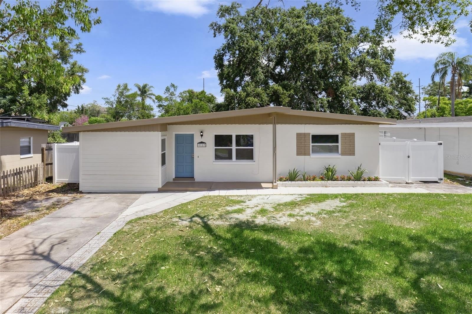 1117 NEUSE Avenue – photo 1