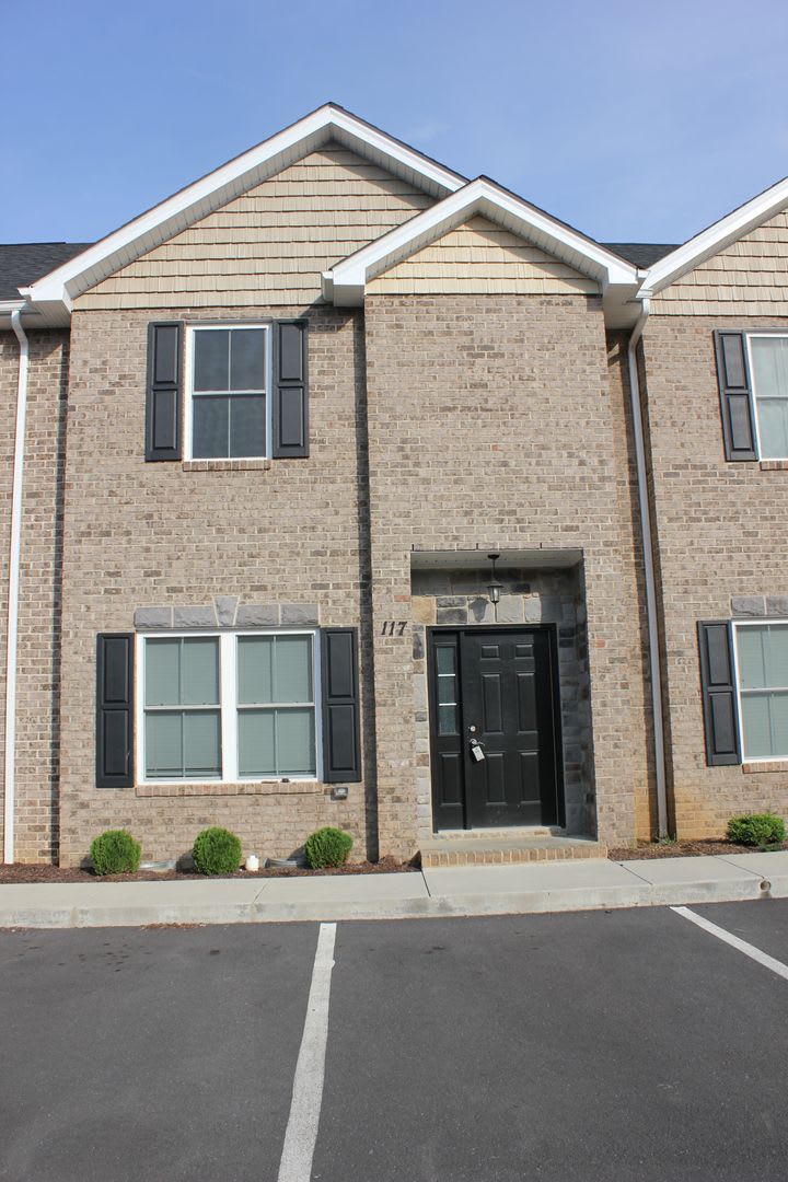 Cedar Point Townhouse for Rent – photo 1