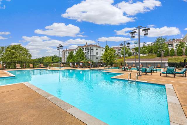 Hickory Point Apartments – photo 1