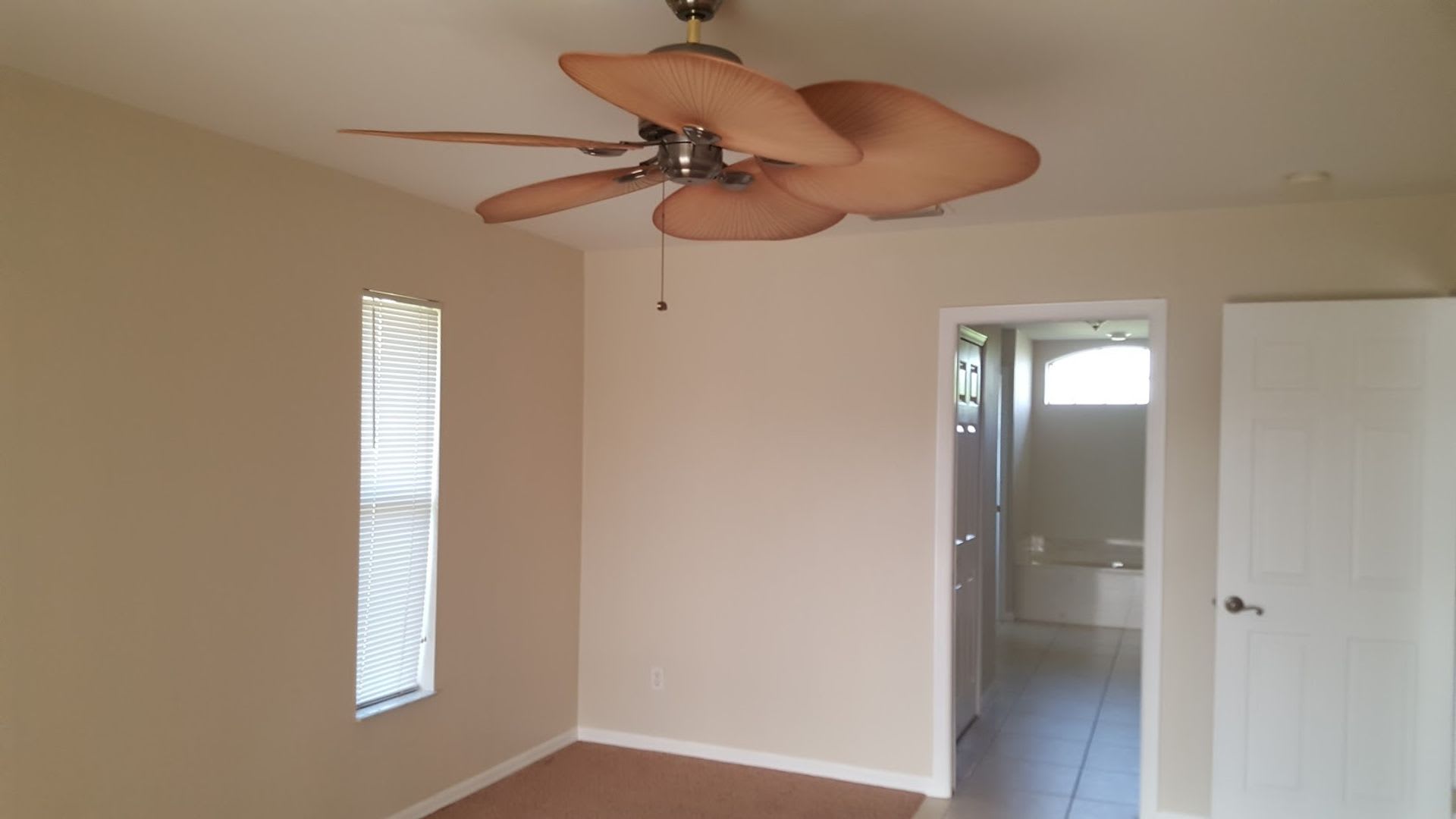 Gorgeous home overlooking lake MOVE IN SPECIAL – photo 4