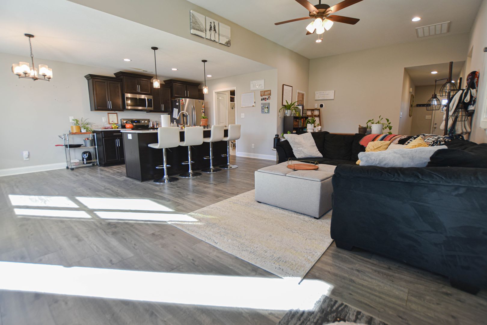 Pet Friendly Three Bedroom – photo 5