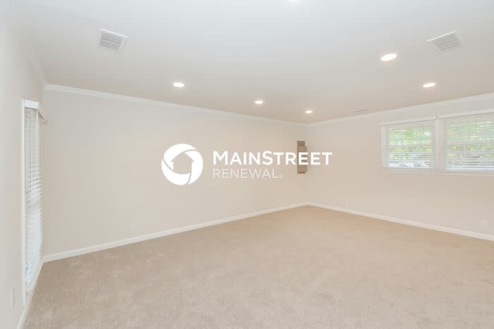 304 Matterhorn Drive – photo 5