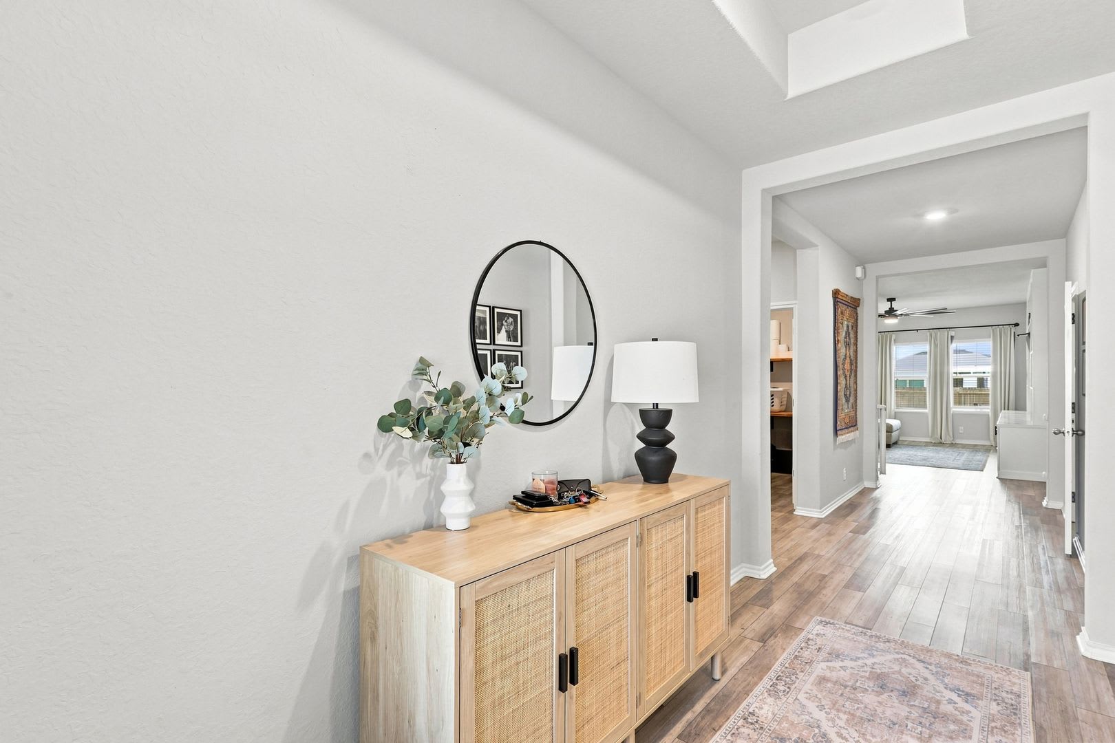 Modern 3BR + Office Near Lackland A.F.B. – photo 2