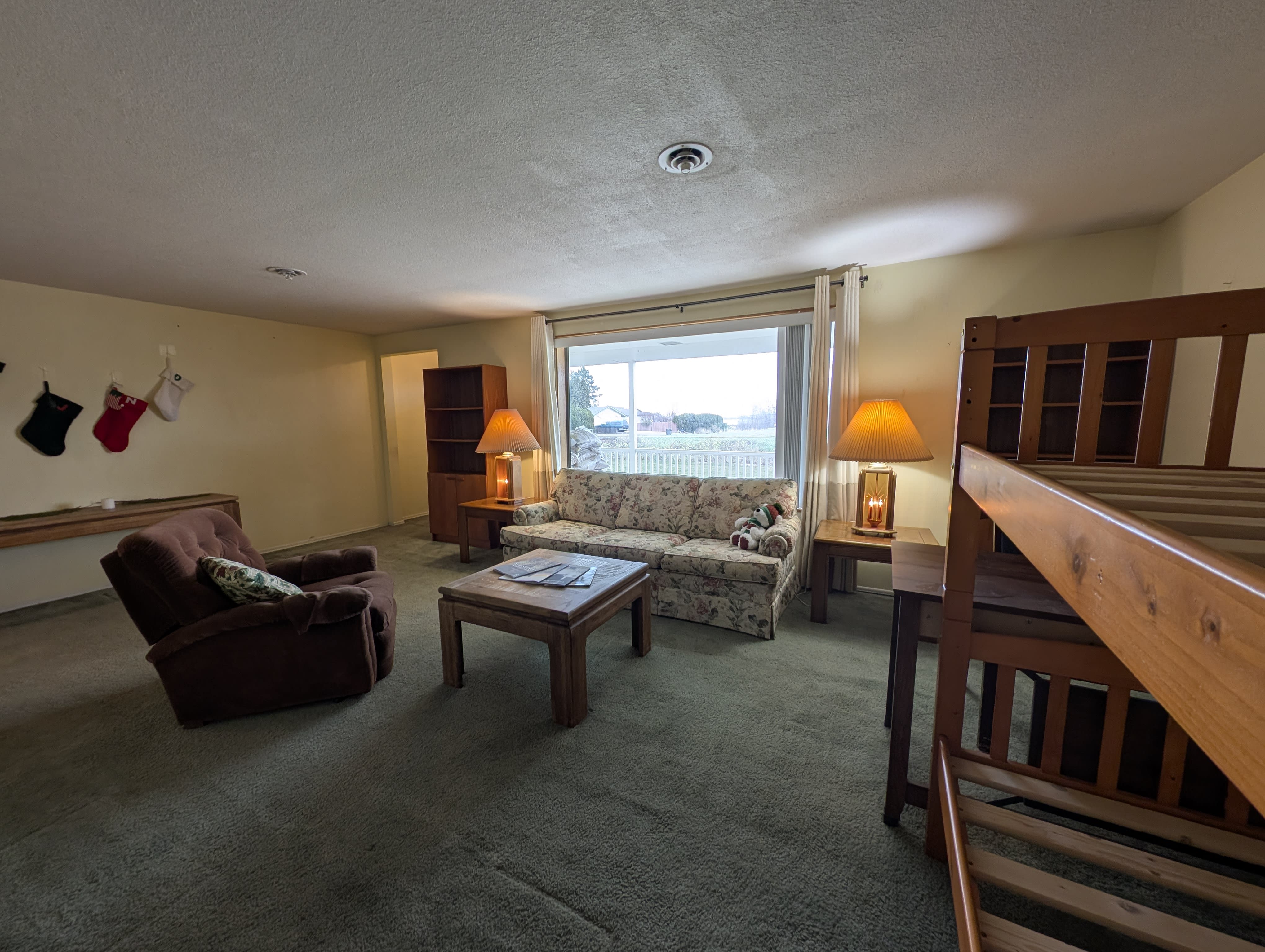 15203 South Locust Lane – photo 5