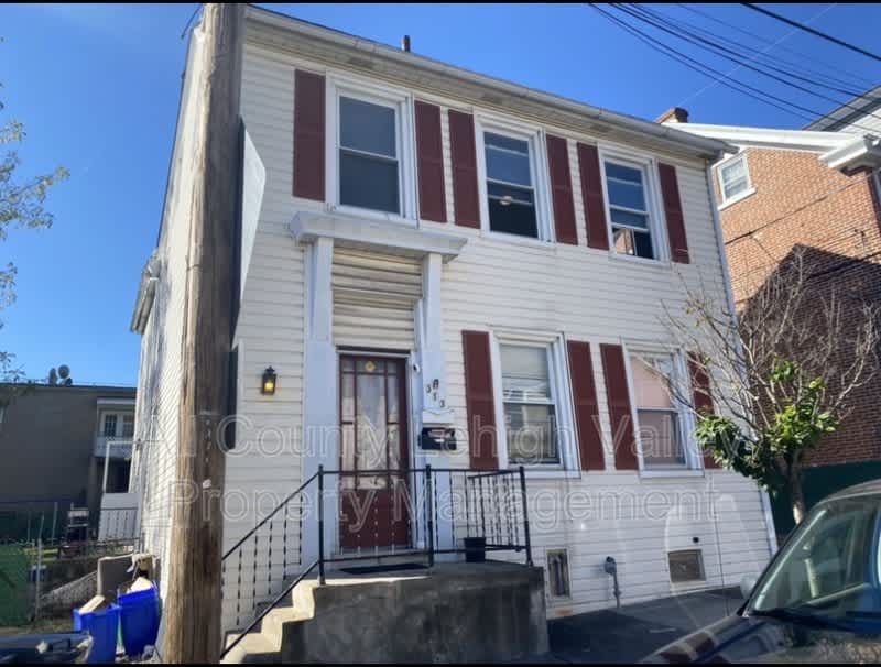 313 West St – photo 1
