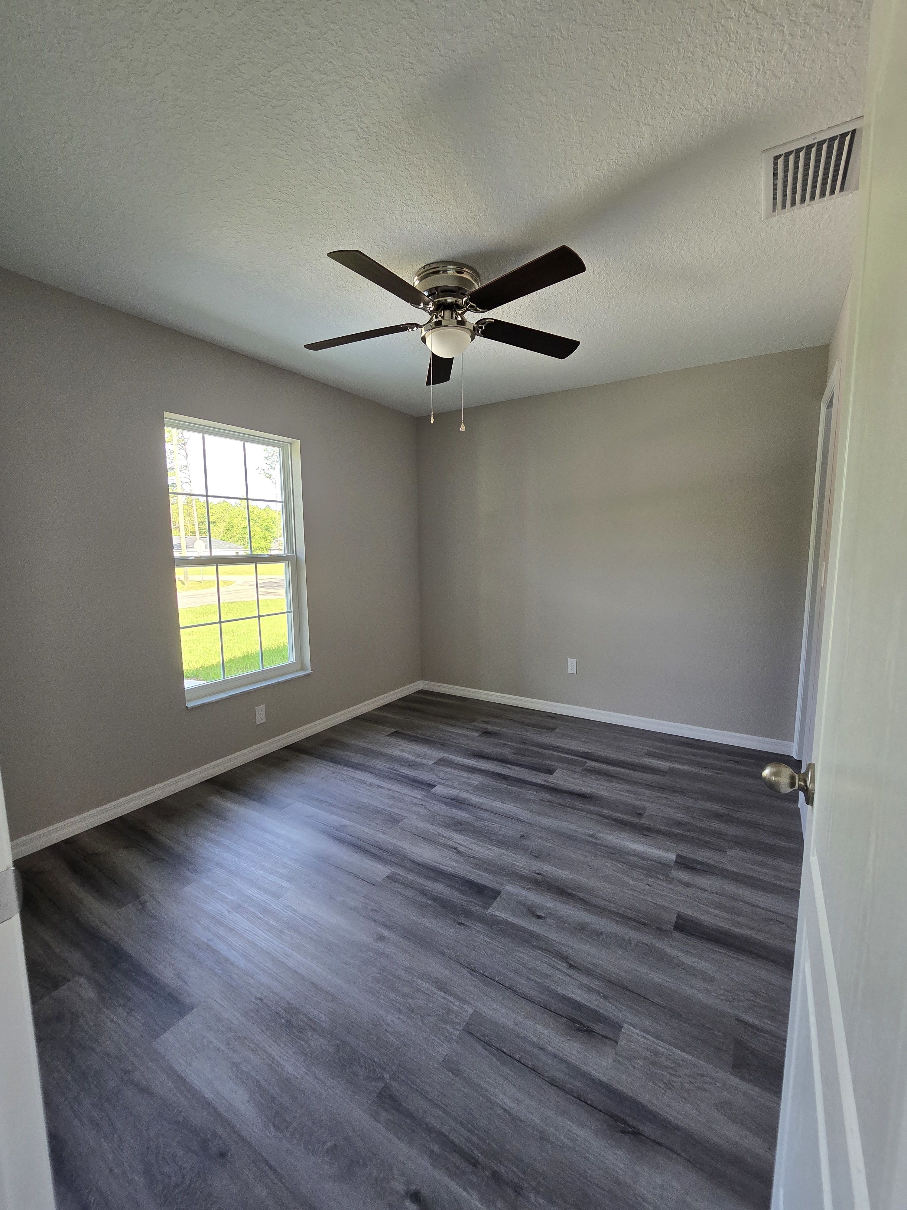 9398 North Travis Drive – photo 1