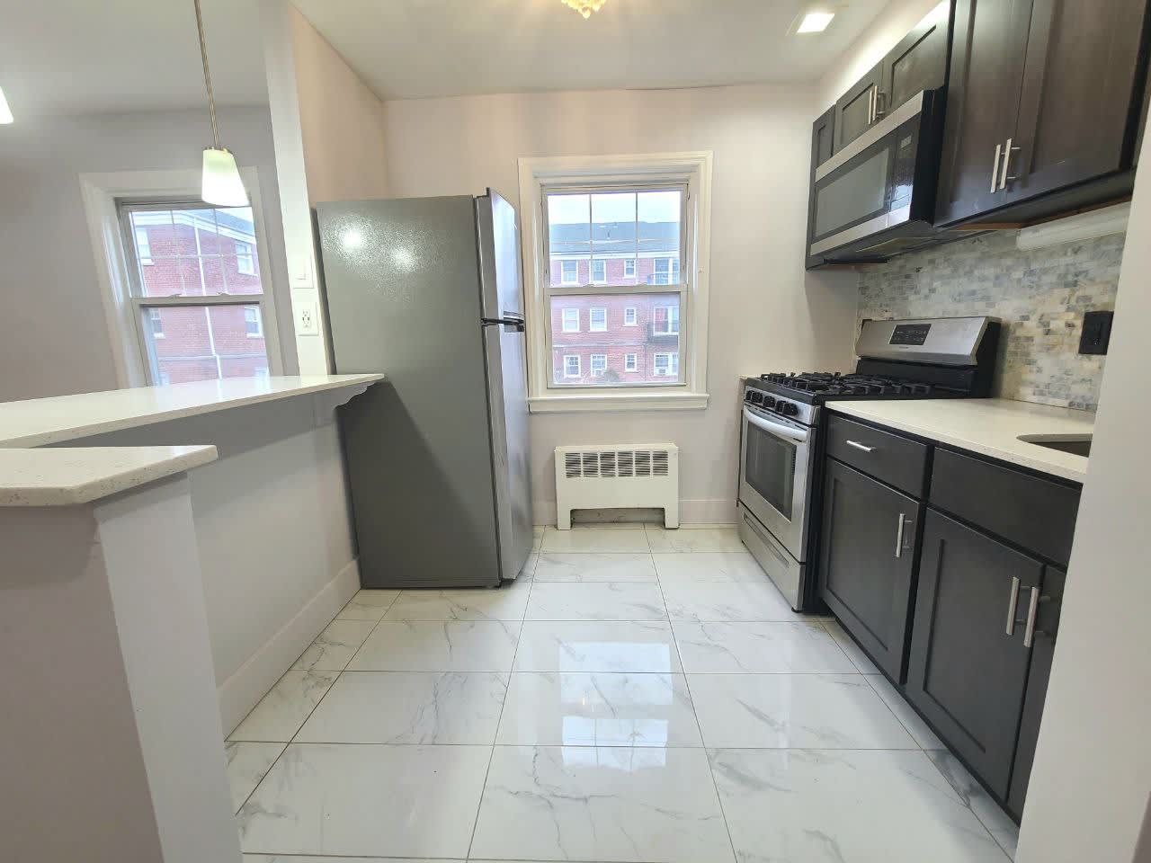 77 Forest Hill Pkwy – photo 3