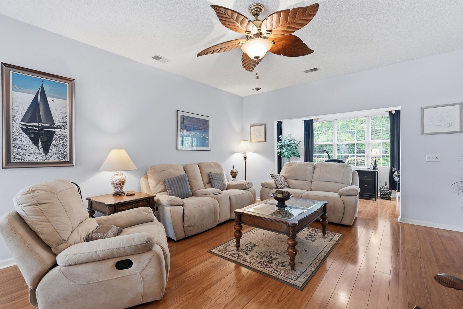 "Charming 2-Bedroom Oasis with 2 Full Baths at 149 Lazy Daisy Drive, in Sun City!" – photo 5