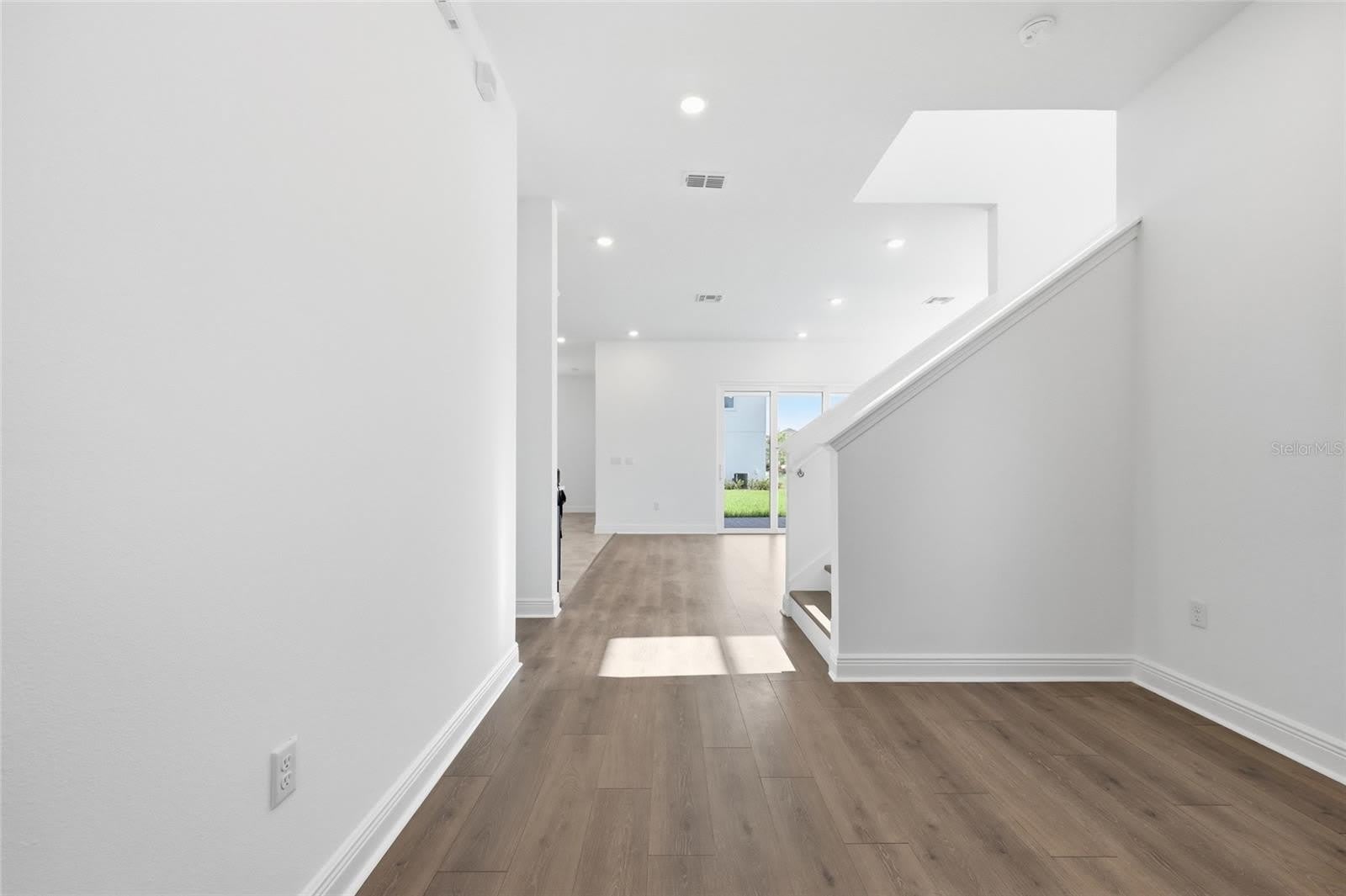 10085 BALLAST Drive – photo 4