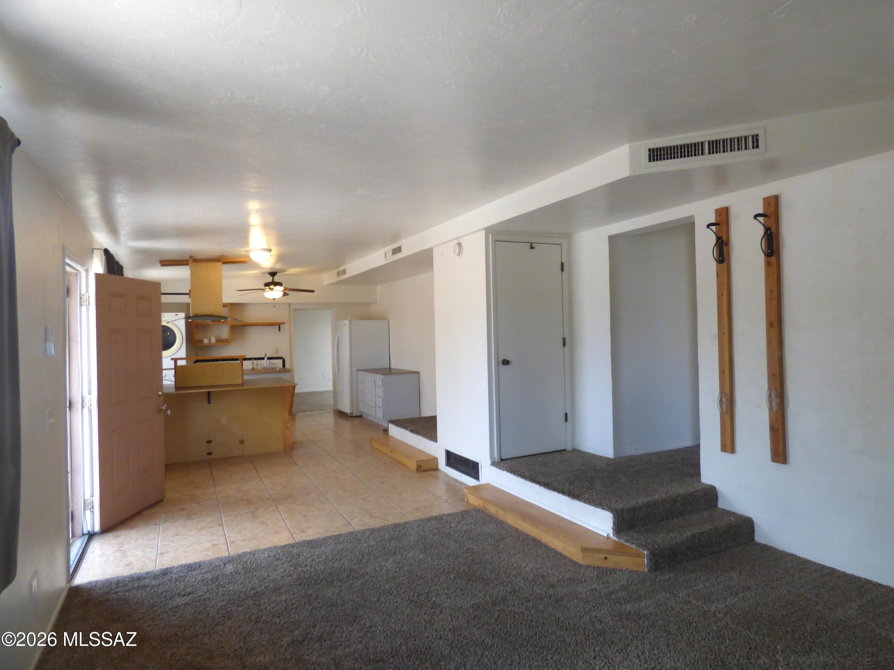 1029 E Irwin Place – photo 5