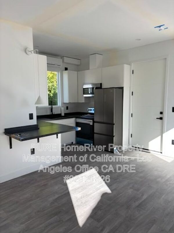 1135 E 67Th St Adu – photo 2