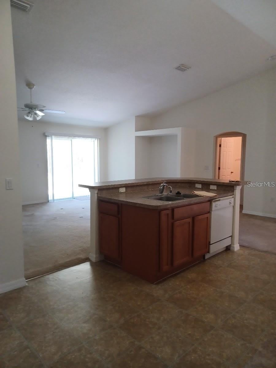 63 BANNBURY Lane – photo 4
