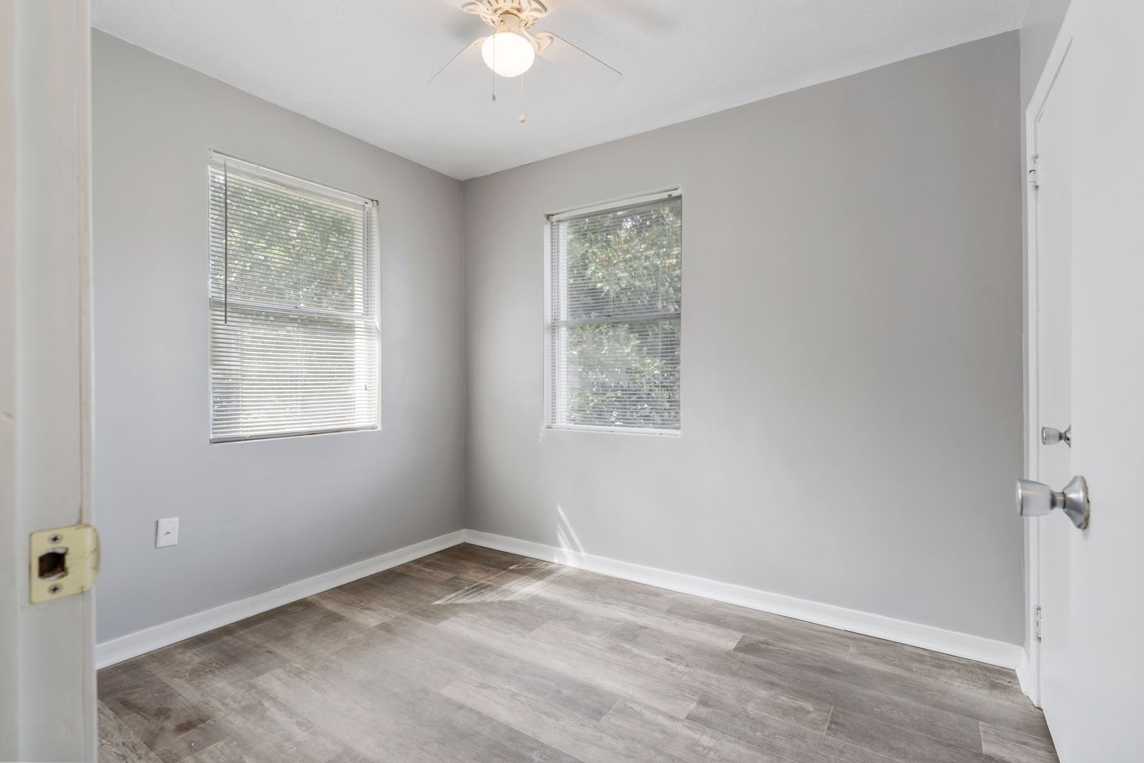 RENOVATED Riverside/ Murray Hill Unit for Rent! – photo 5