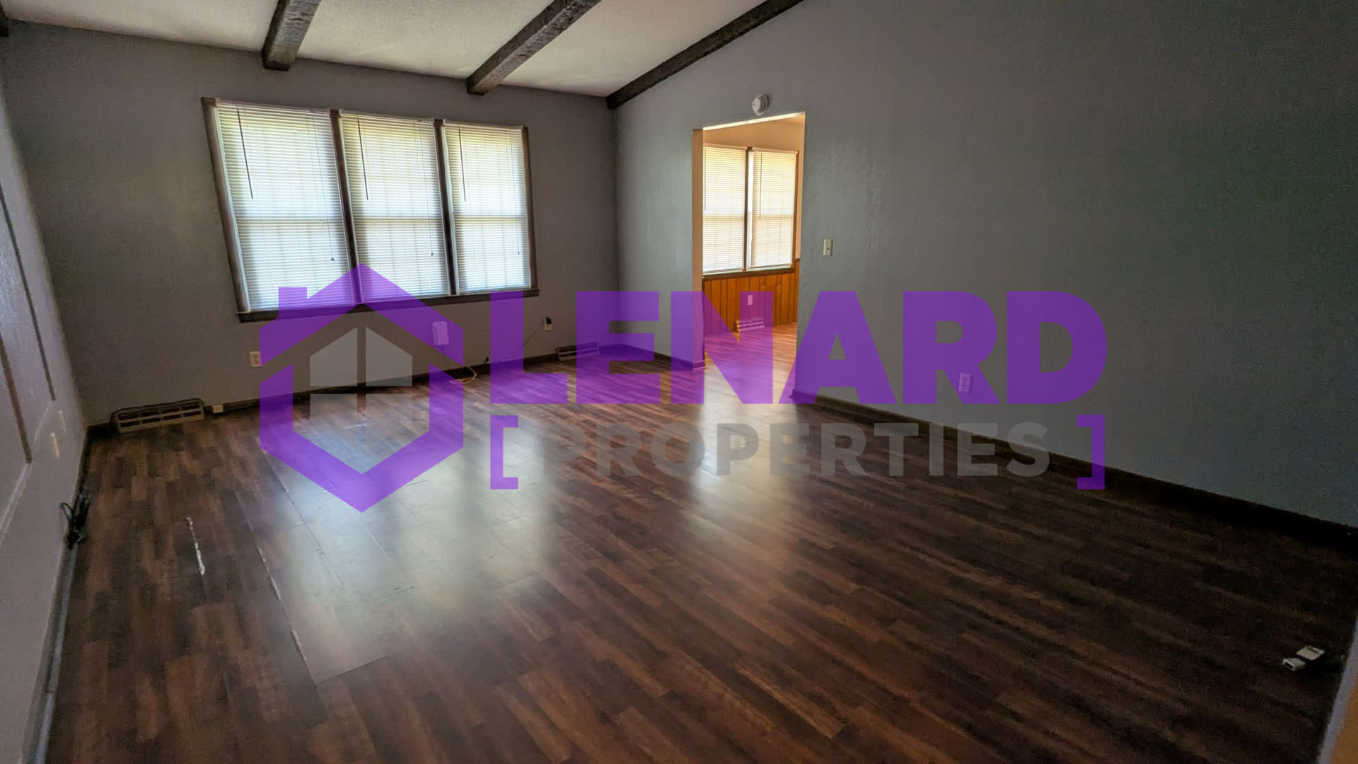 4 Bedroom Home! – photo 2