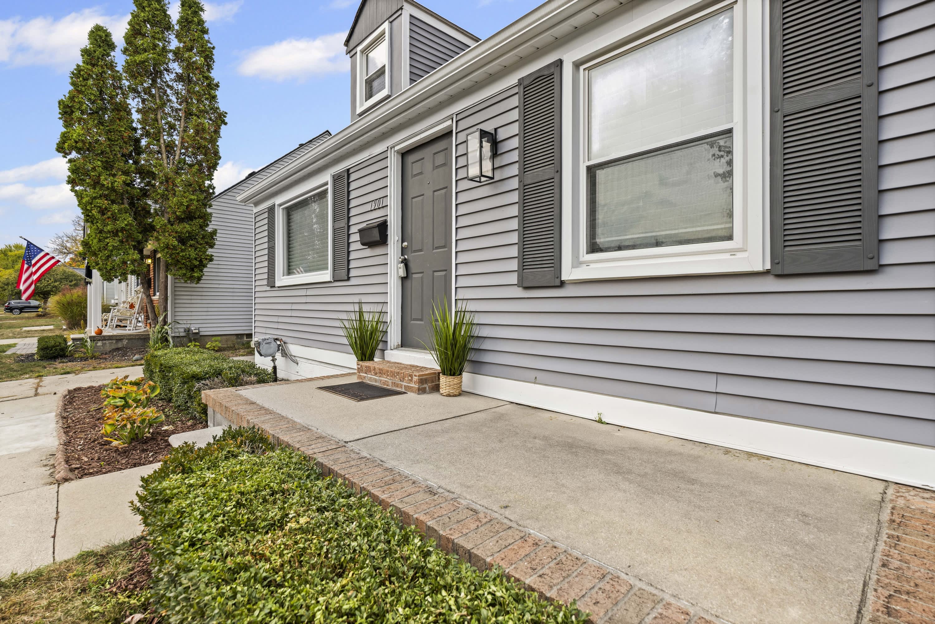 1901 Haynes Street – photo 4