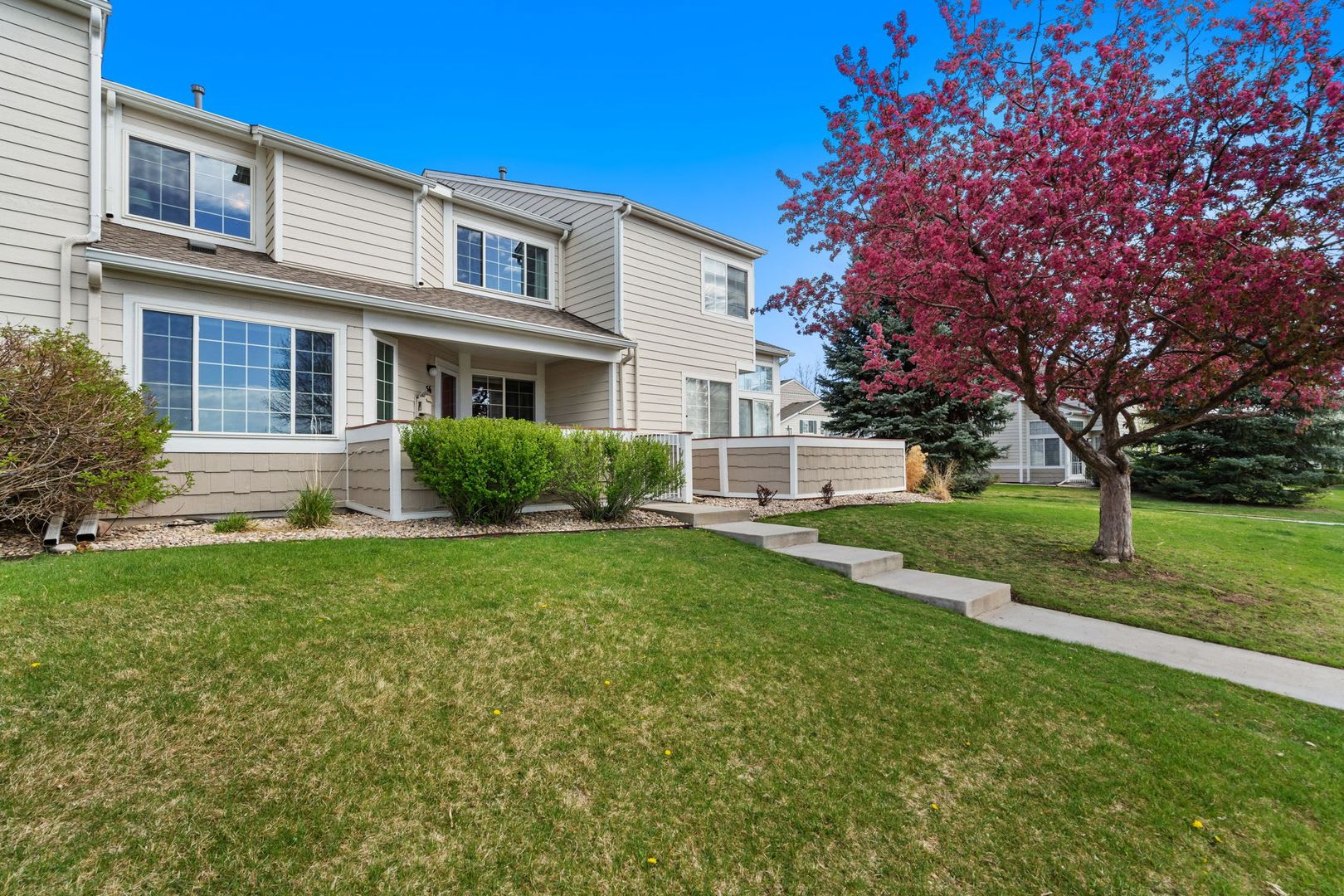 Beautiful 2-Bedroom Townhome in Fort Collins – photo 3