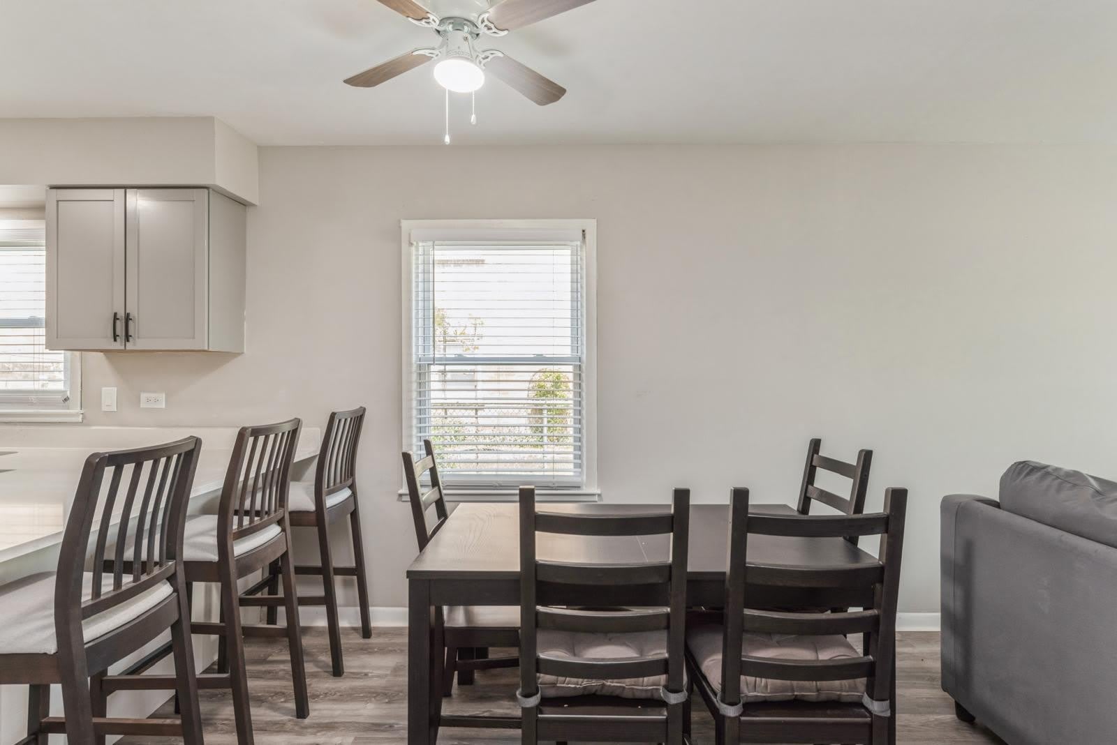 856 E Capri Drive – photo 5